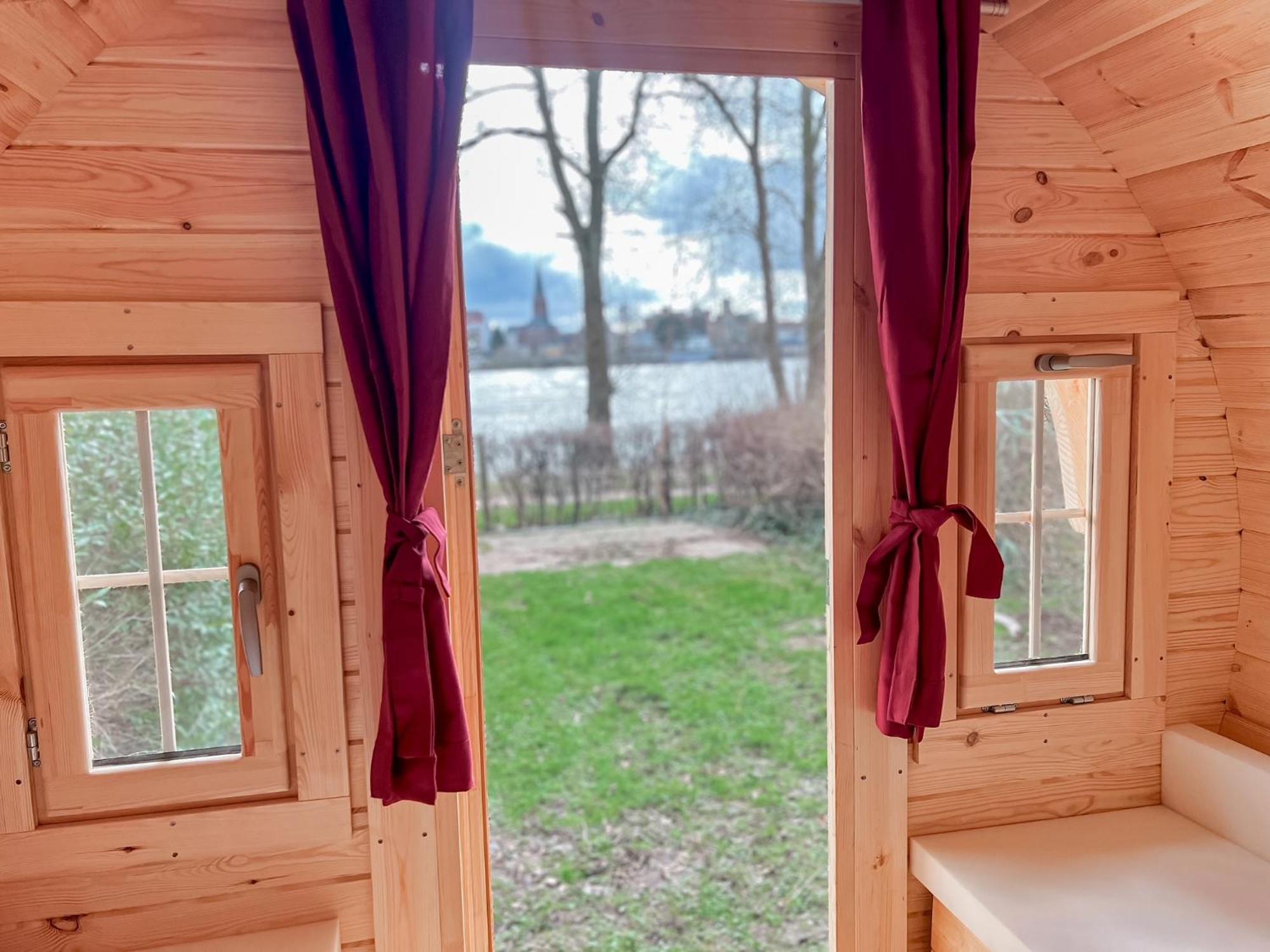 Das Wiesenhaus Wohnen Im Schlaffass Kolín nad Rýnem Exteriér fotografie
